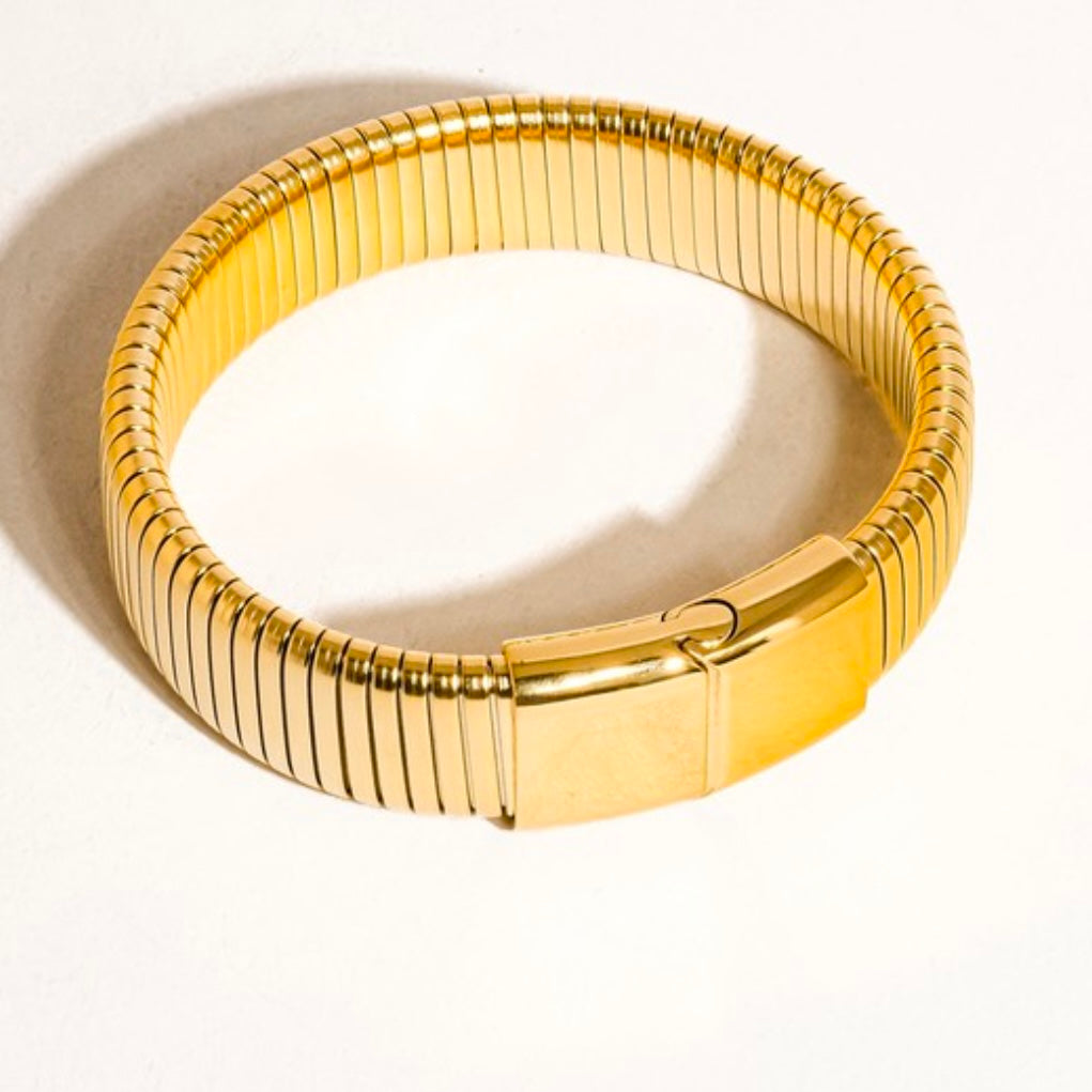 Kary Bold Bangle